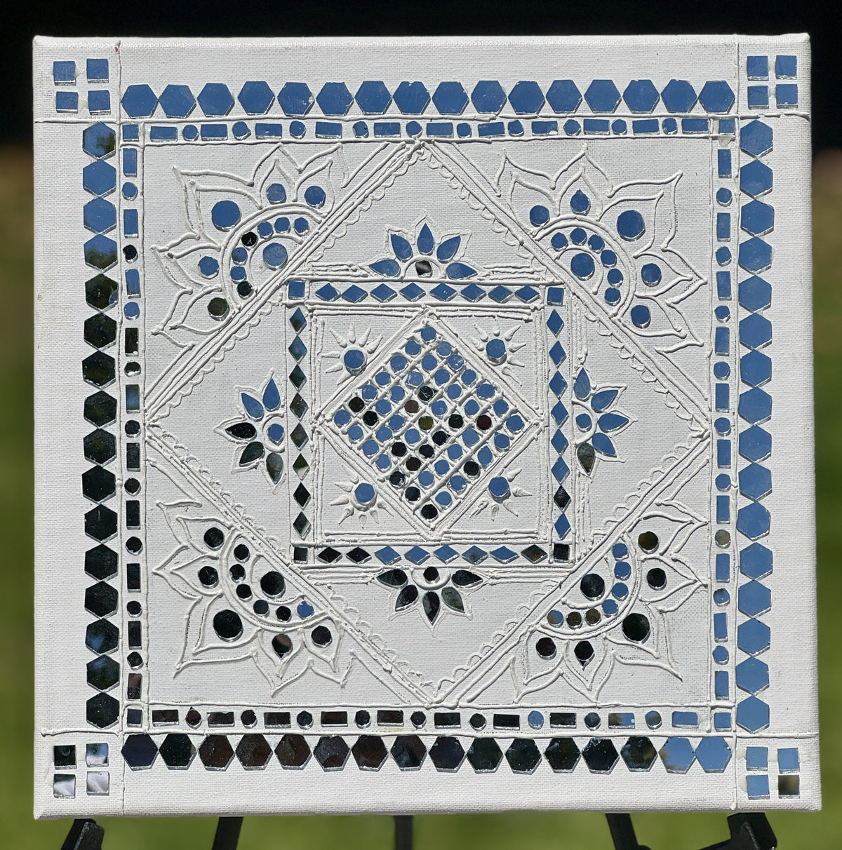 Woven Square - Primary Image